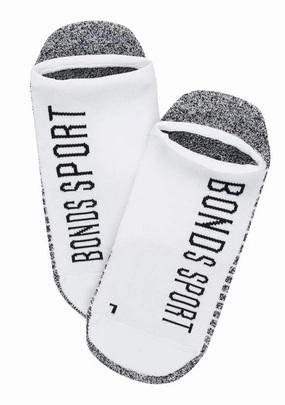 Bonds Men's Sport Tech No Show 2 pack Socks White