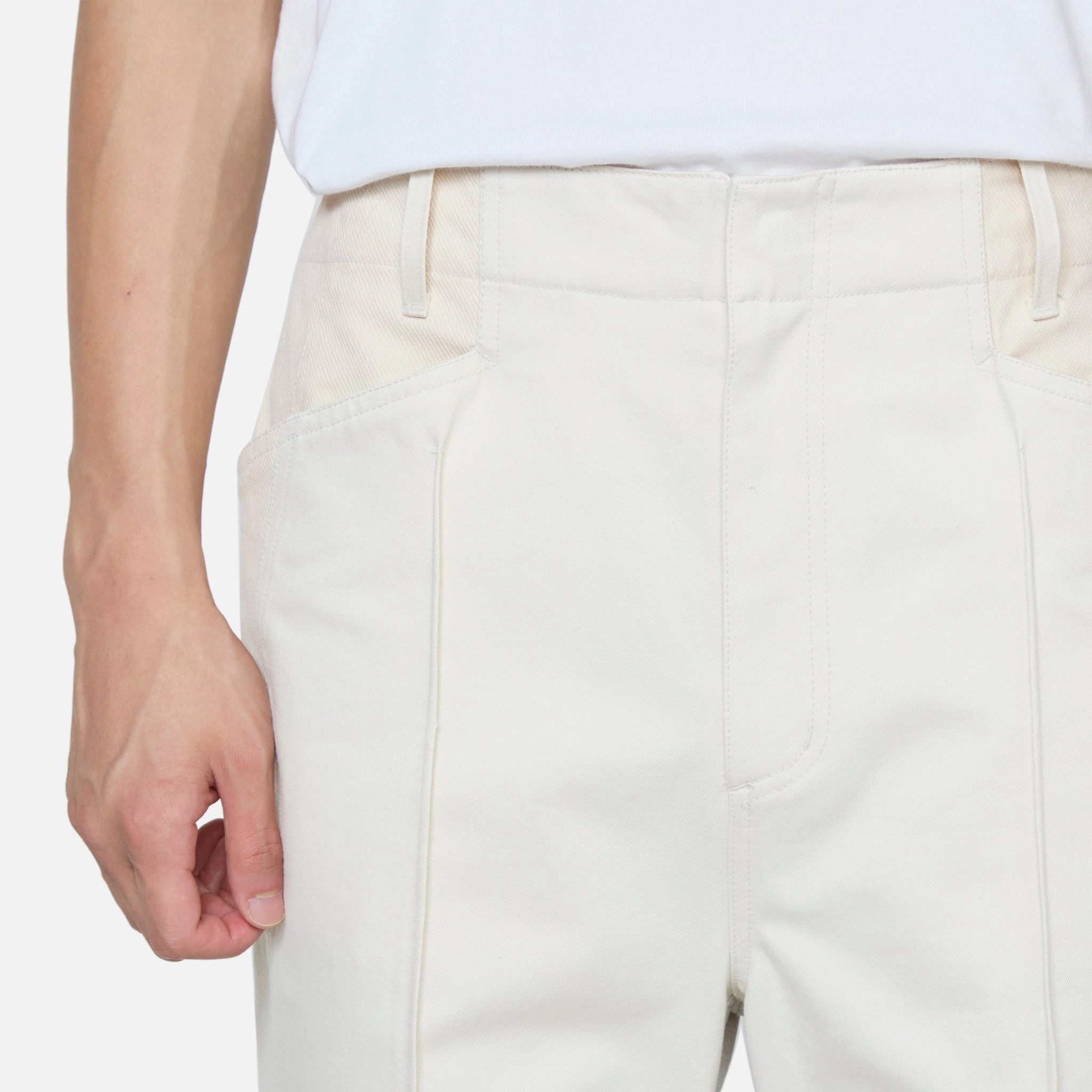 Ep.5 06 Trousers Ivory