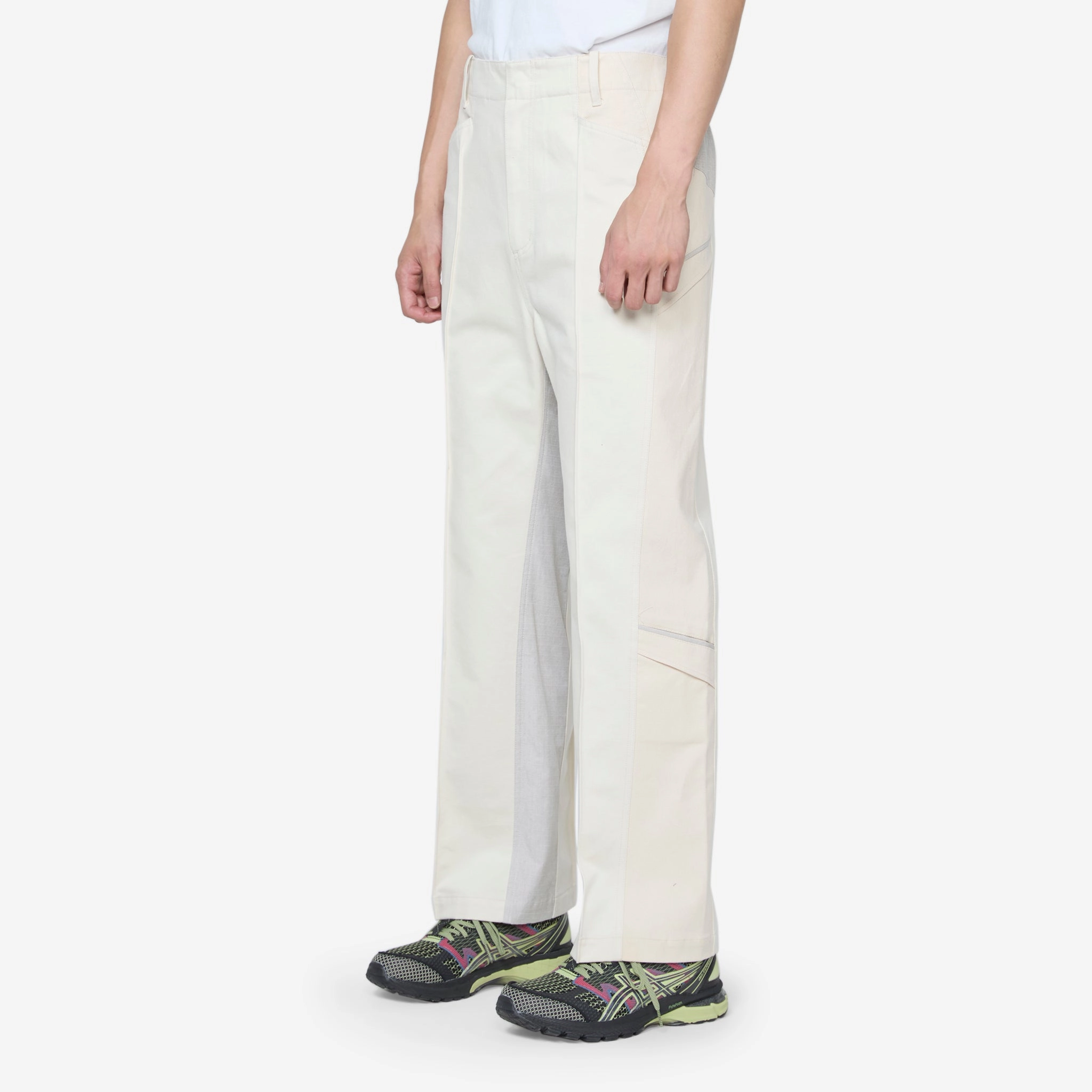 Ep.5 06 Trousers Ivory