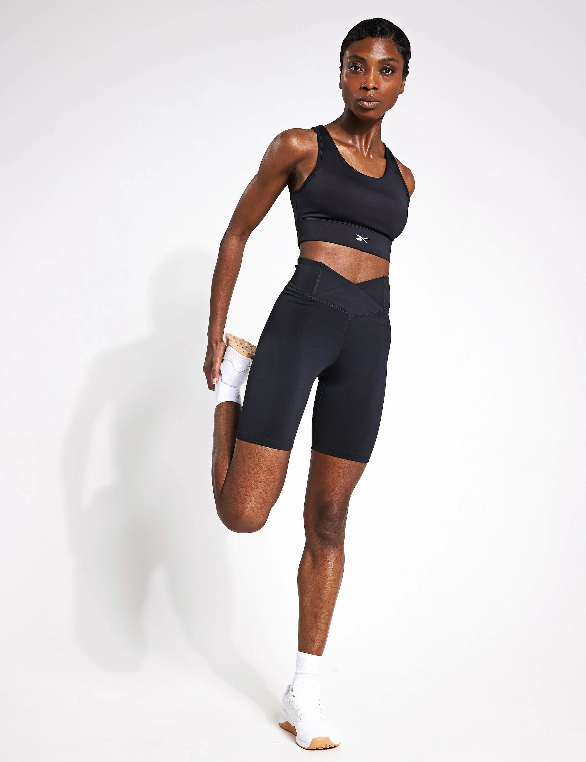 ID Train High-Support Bra - Night Black
